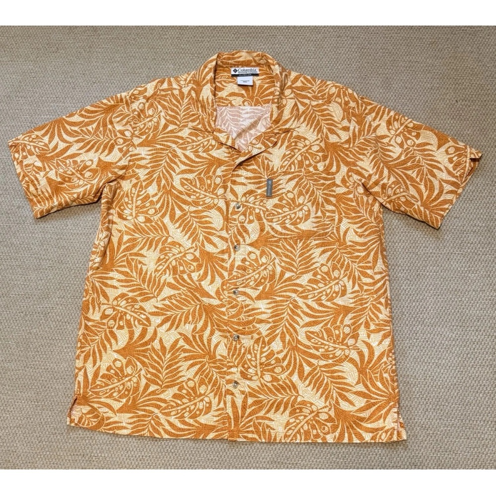 Columbia Men Button Up Shirt size L, Orange Hawaiian Pocket Short Sleeve